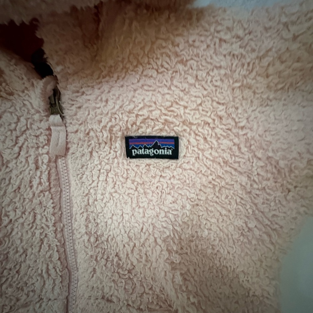 Patagonia Toddler Jacket in Light Pink - Picture 4 of 5
